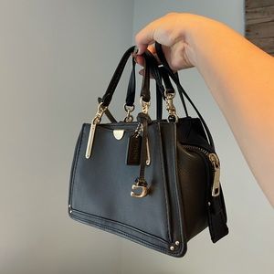 Coach dreamer 21 Black & Gold Hardware